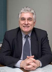 Professor Waldemar Hachich