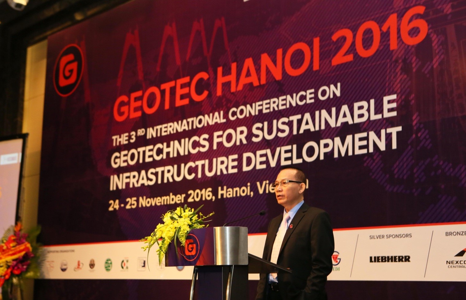Dr. Phung Duc Long,
