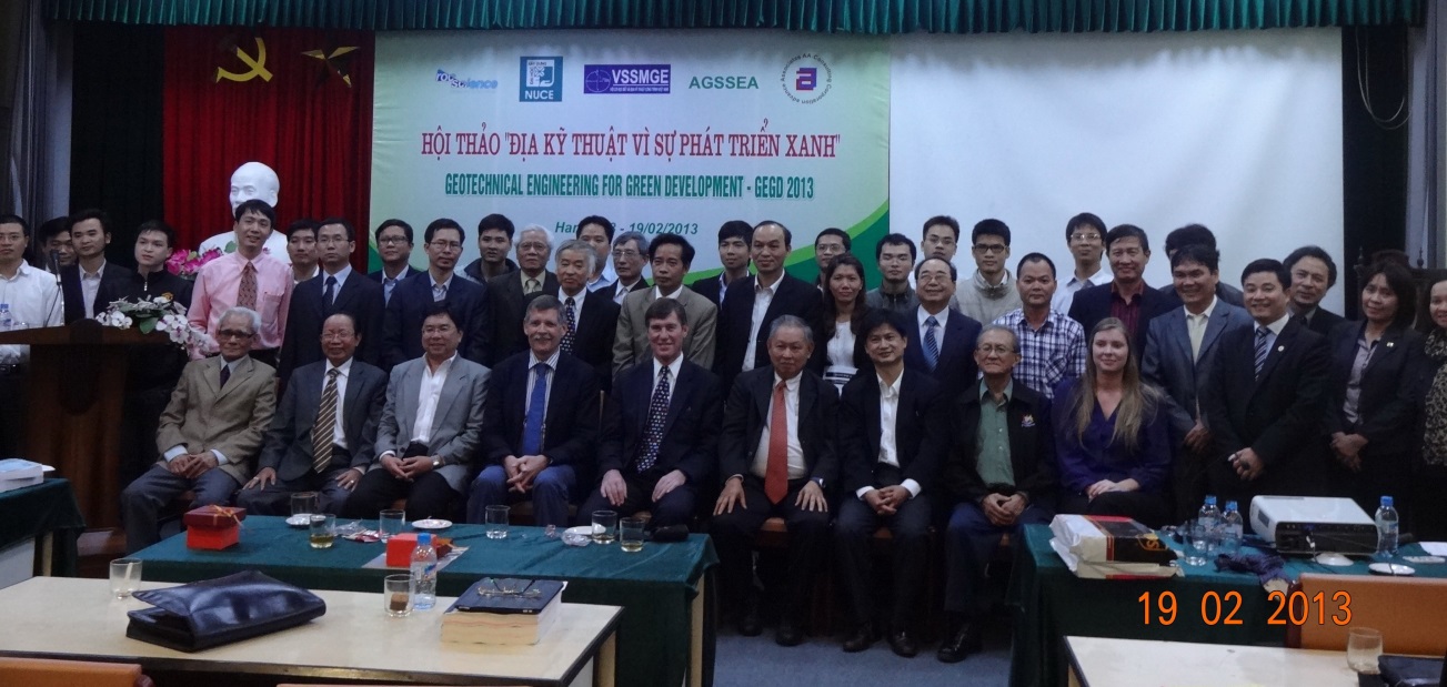Group photograph at the end of the 2-day seminar in Hanoi in 2013 as part of the regional touring lectures by Prof. Jean L Briaud and Prof. Charles Ng.