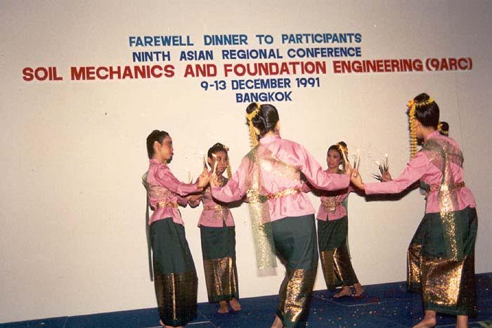 Thai dance 2 - last row