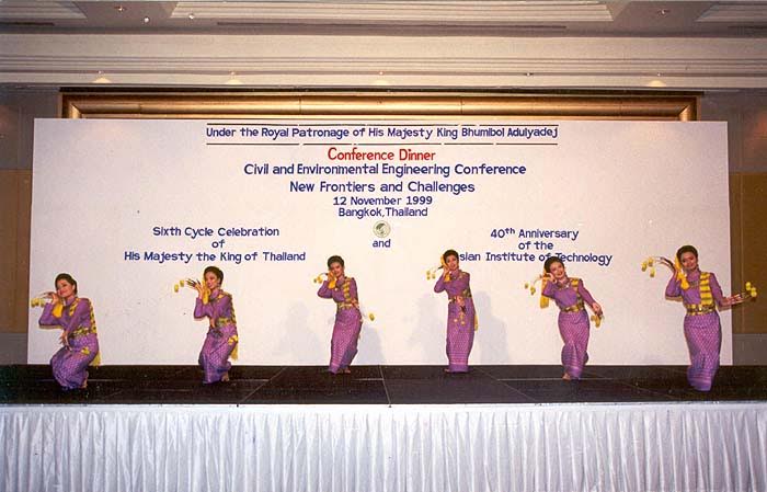 Thai dance 3 - last row