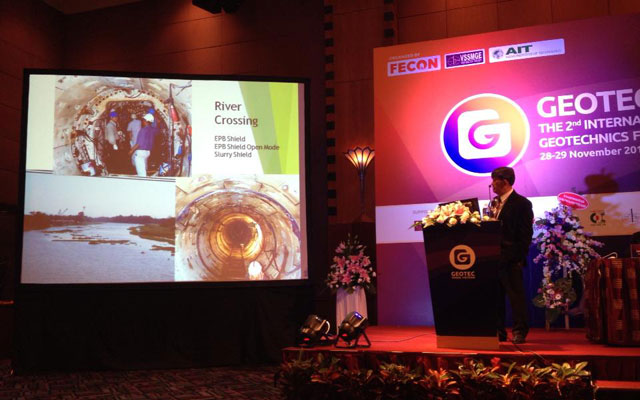 Dr. Noppodol Keynote Lecture at the Geotec Hanoi 2013 Dr. Noppodol Keynote Lecture at the Geotec Hanoi 2013